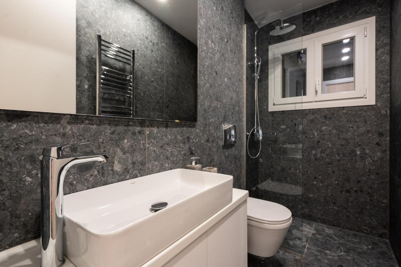 Unique 2 Bedrooms Apartment, Steps To Plaka And City Center Athene Buitenkant foto