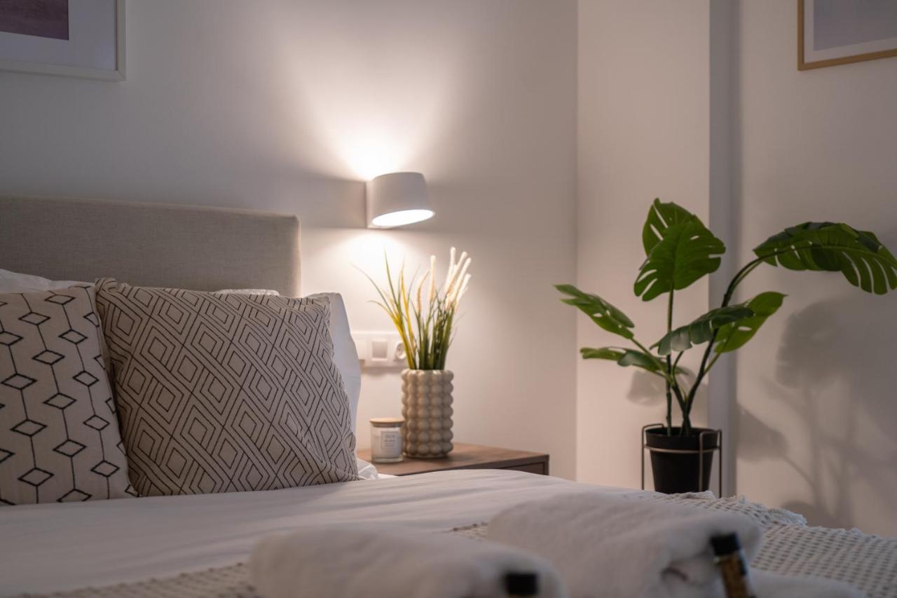 Unique 2 Bedrooms Apartment, Steps To Plaka And City Center Athene Buitenkant foto