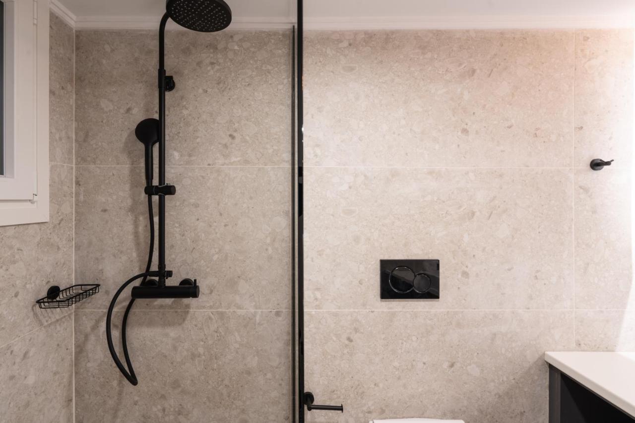 Unique 2 Bedrooms Apartment, Steps To Plaka And City Center Athene Buitenkant foto