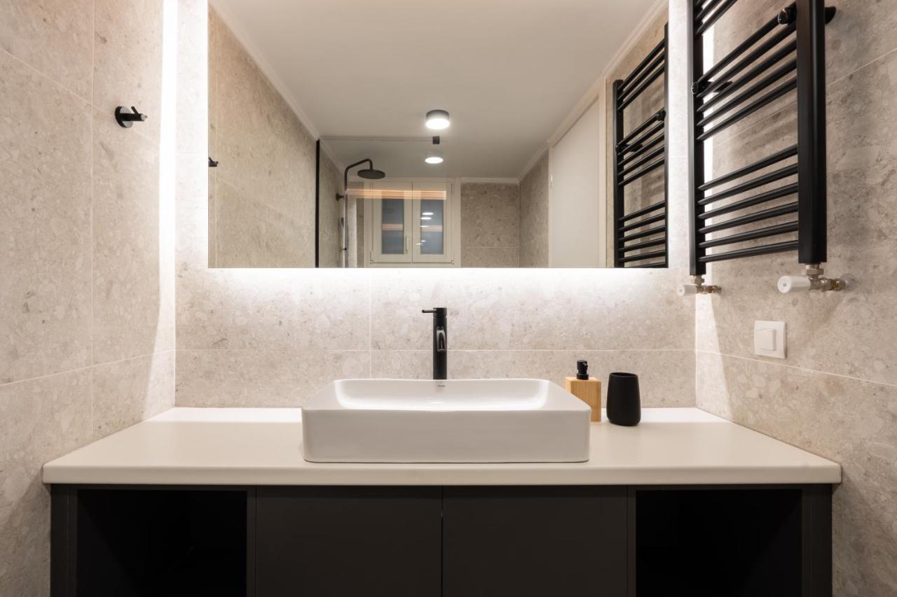 Unique 2 Bedrooms Apartment, Steps To Plaka And City Center Athene Buitenkant foto