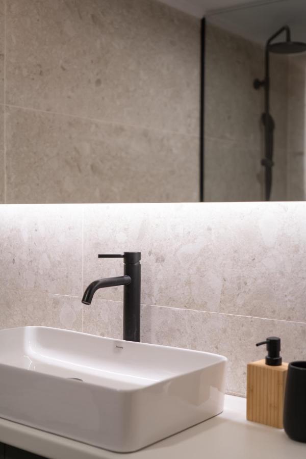 Unique 2 Bedrooms Apartment, Steps To Plaka And City Center Athene Buitenkant foto